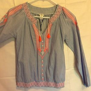 Peasant blouse with bright detailing